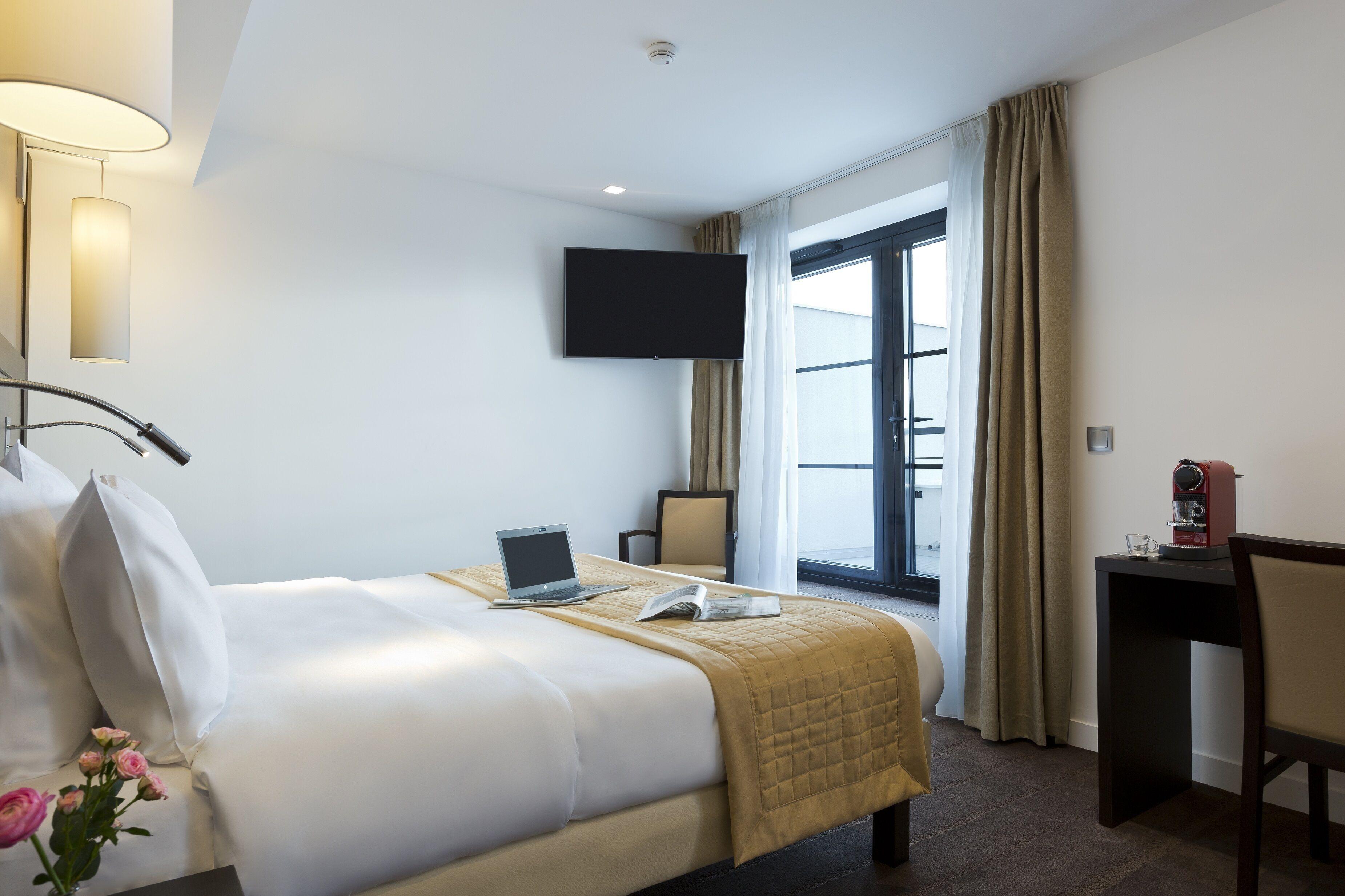 Simon's Boutique Paris