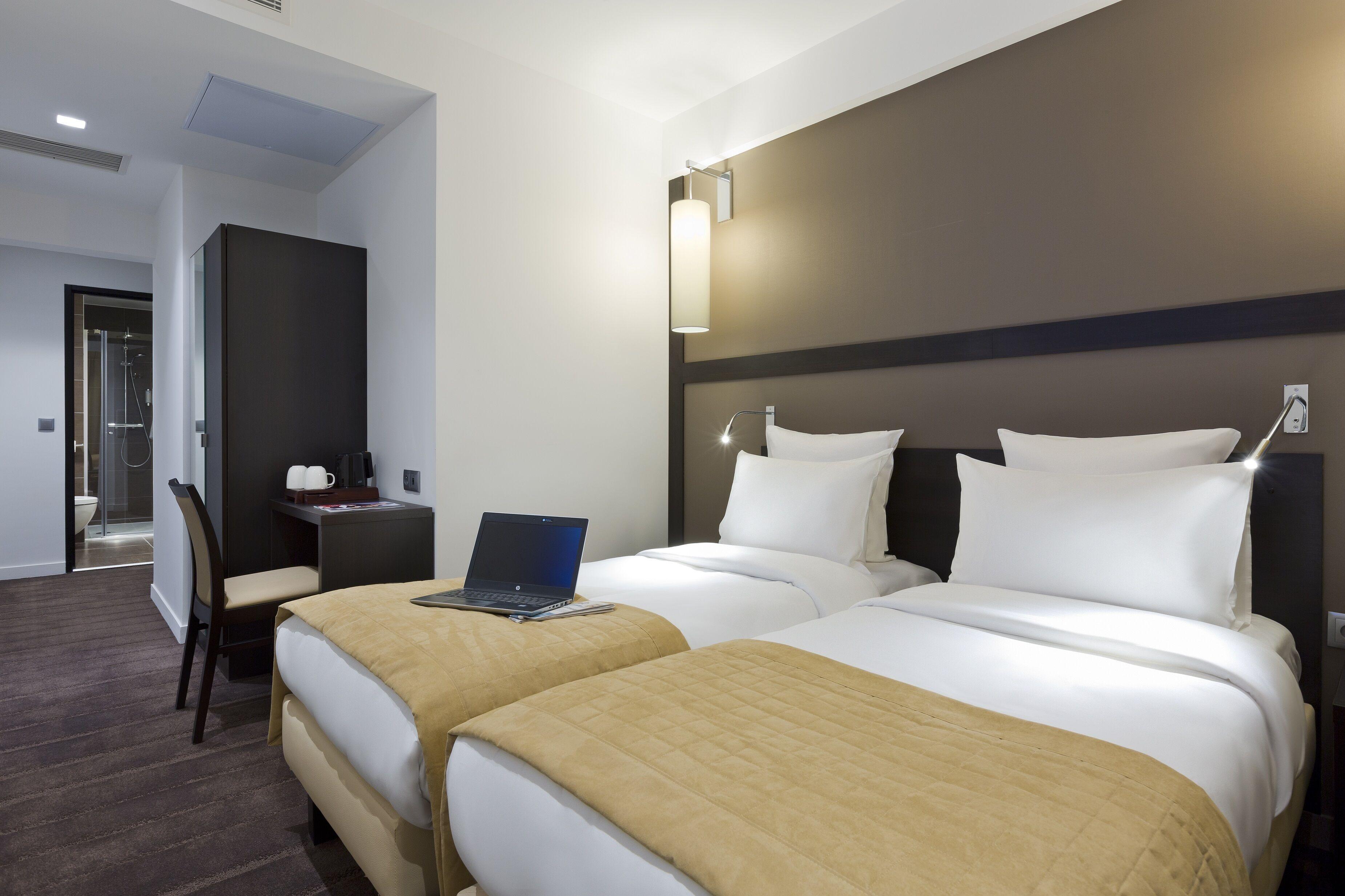 Simon's Boutique Paris